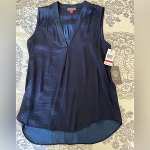 NWT Vince Camuto top